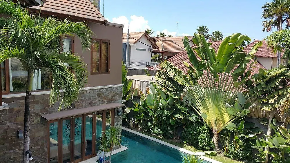 Villa Martine - Fantastic 5Br Villa - Perfect Location In Seminyak