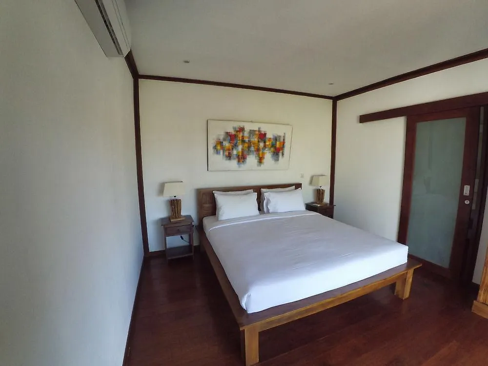 Villa Martine - Fantastic 5Br Villa - Perfect Location In Seminyak 0*, Σεμινιάκ