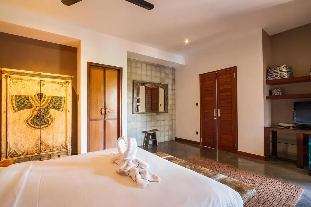 Villa Martine - Fantastic 5Br Villa - Perfect Location In Seminyak 0*, Σεμινιάκ