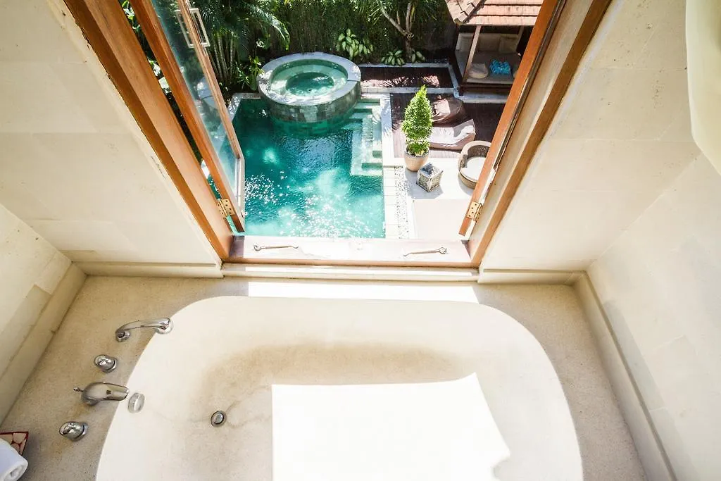 Villa Martine - Fantastic 5Br Villa - Perfect Location In Seminyak