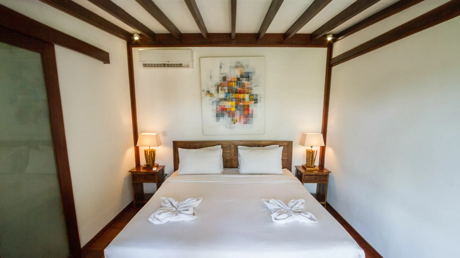 Villa Martine - Fantastic 5Br Villa - Perfect Location In Seminyak